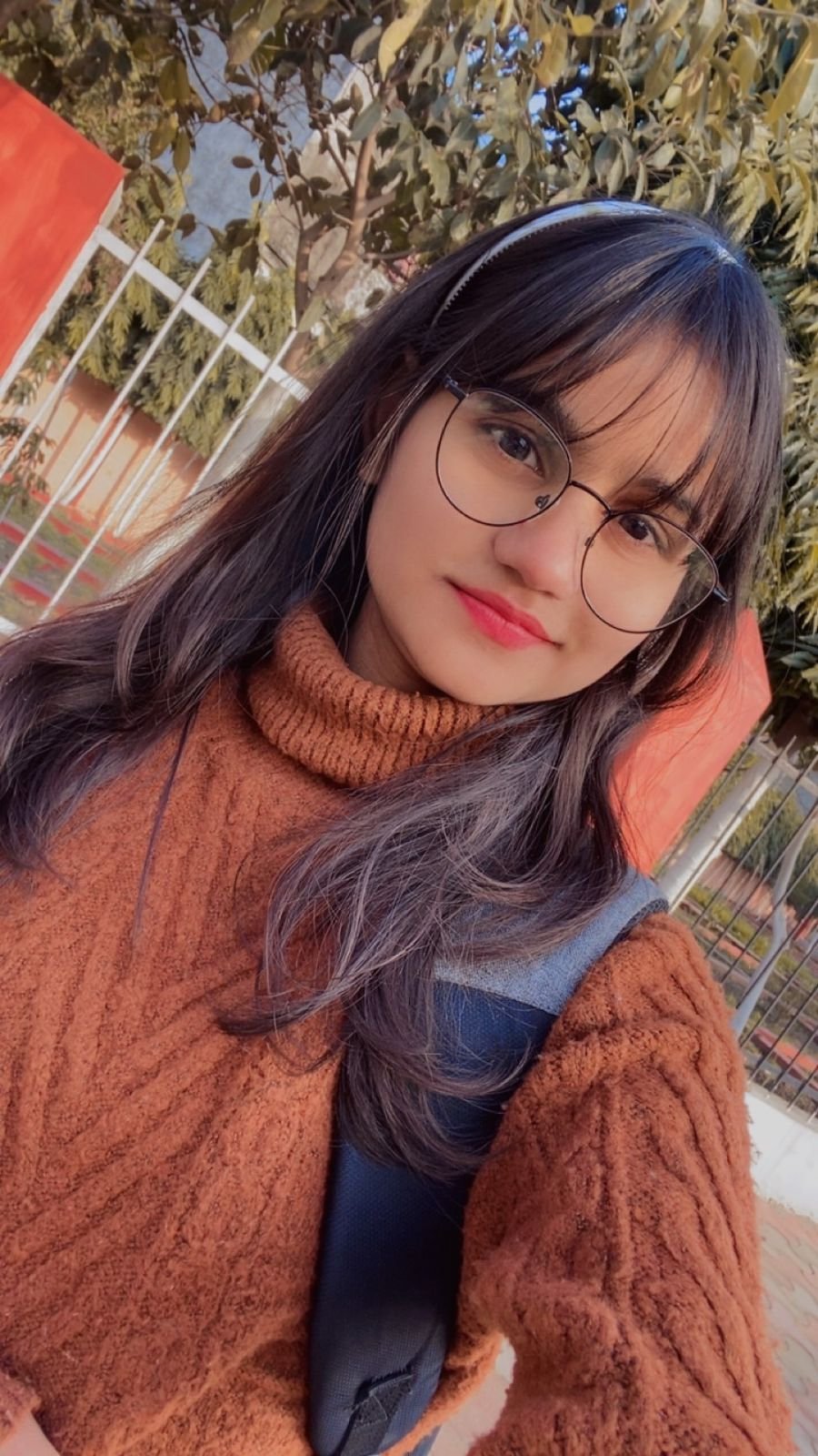 Saloni